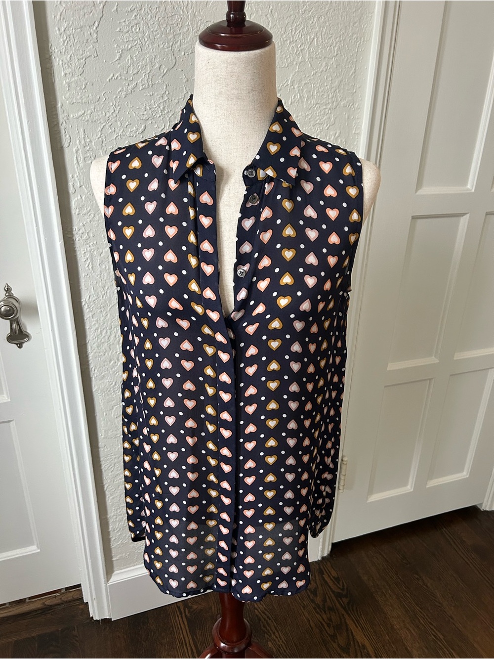 J. Crew Navy Sleeveless Silk Blouse with Pink & Gold Hearts